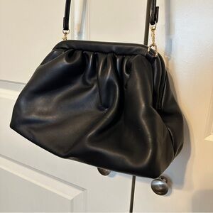 Urban Expressions Crossbody Bag